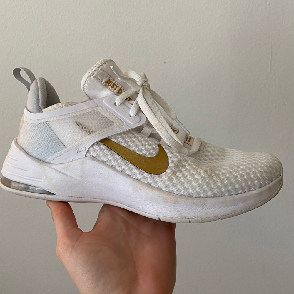 Nike white sneakers size 7